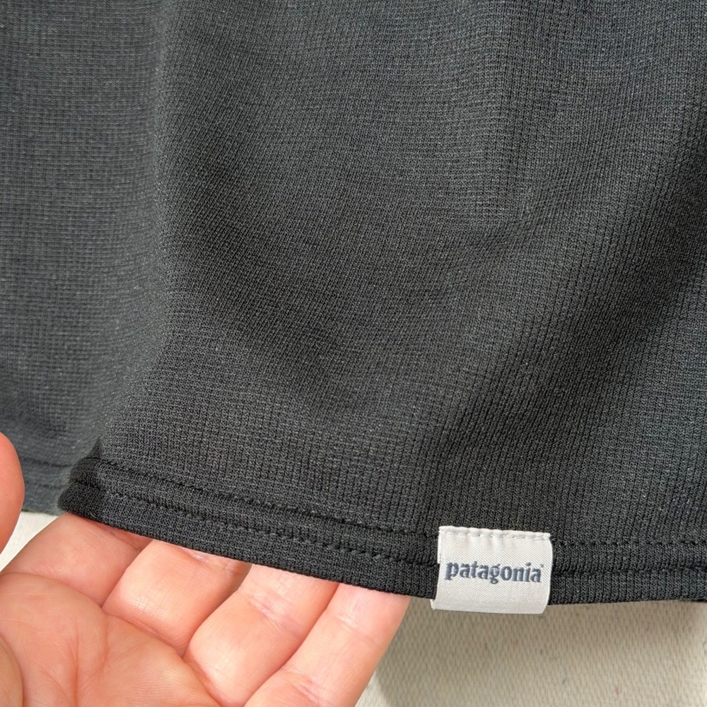 Patagonia Capilene 2 Base Layer Women L Black Long Sleeve V-Neck Polartec top - Picture 7 of 10